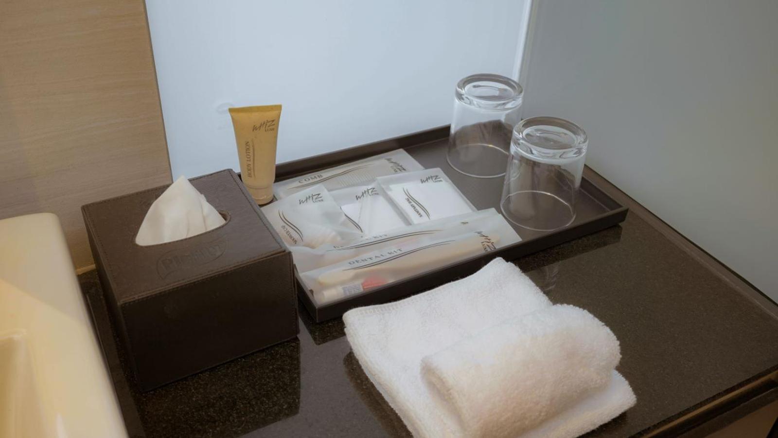 Hotel Whiz Luxe Spazio