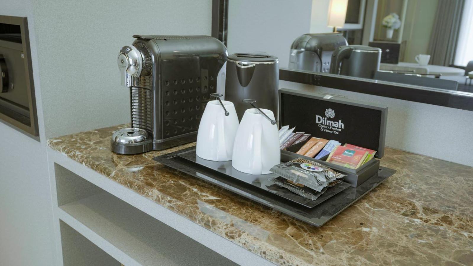 Hotel Whiz Luxe Spazio
