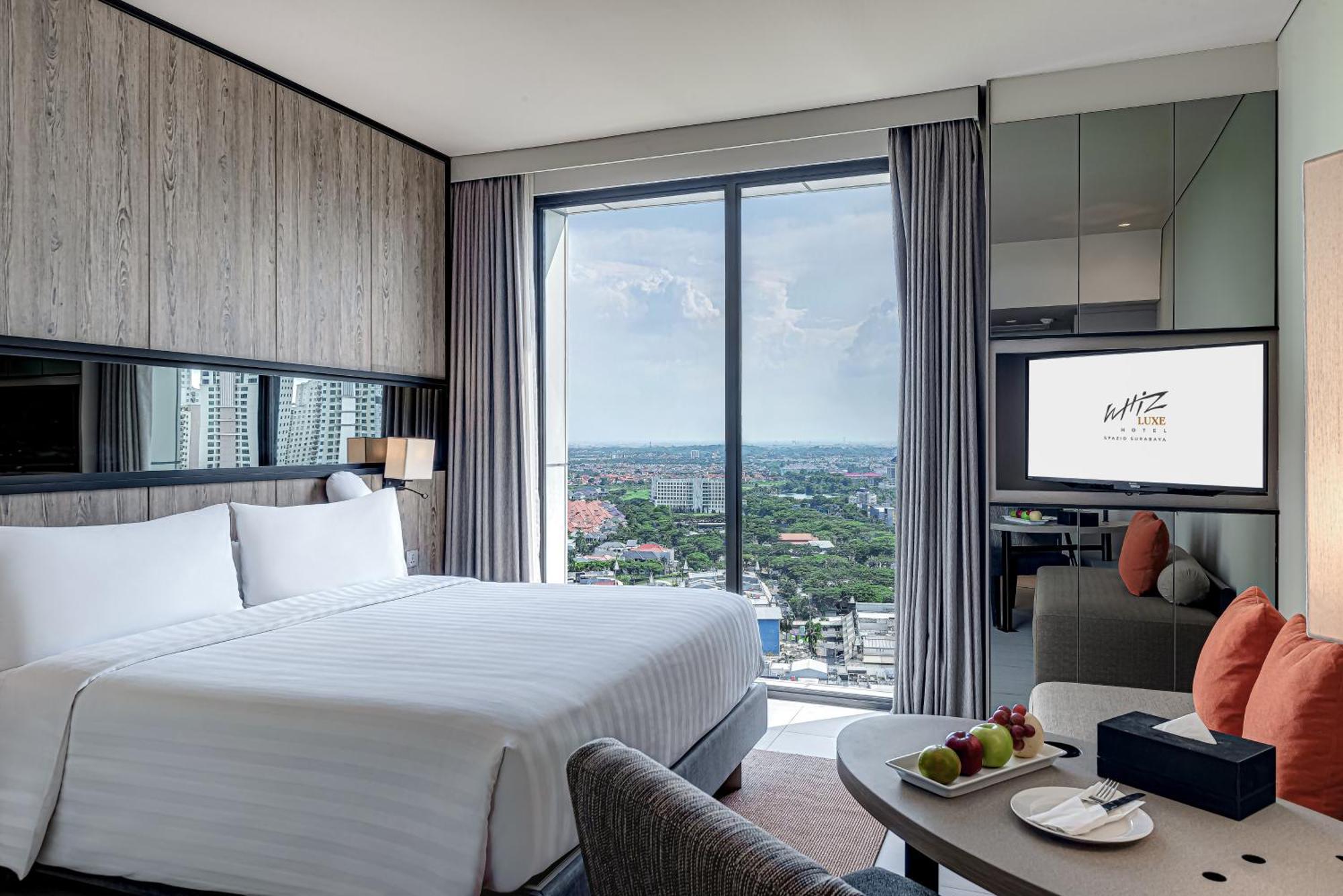 Whiz Luxe Spazio Surabaya